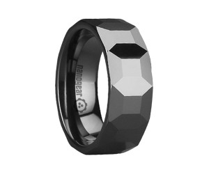 Classic ring with square faces in the middle "BERMATO"